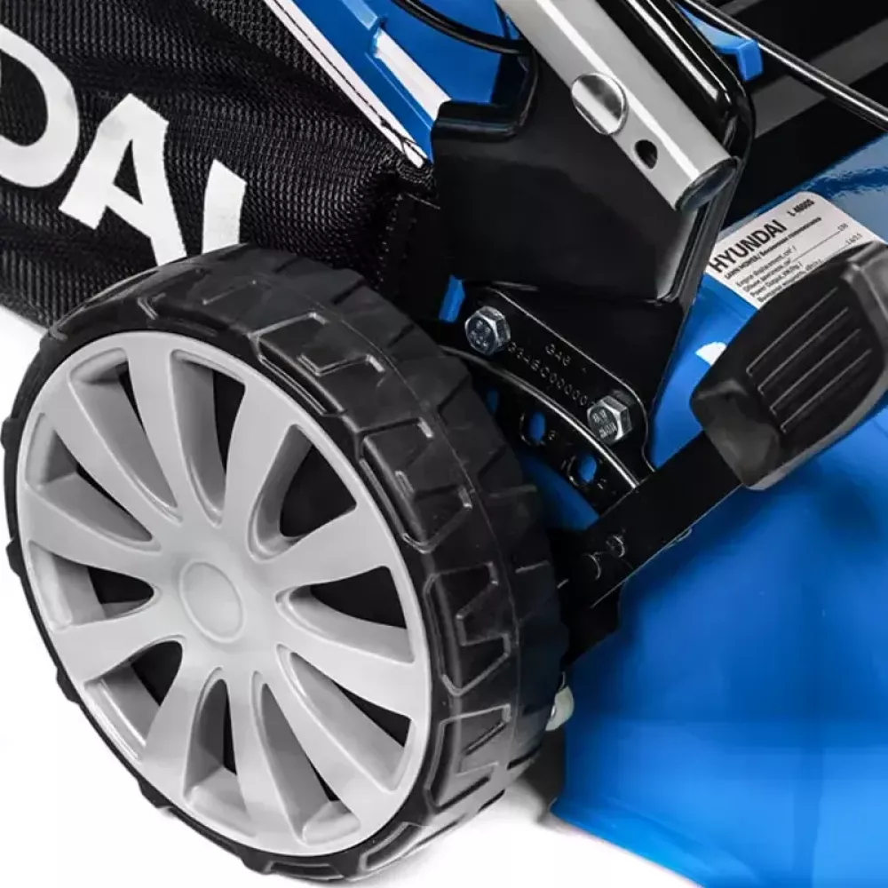 Бензиновая газонокосилка Hyundai L 4600S