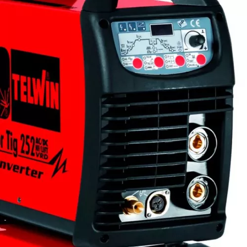 Сварочный аппарат с инвертором Telwin SUPERIOR TIG 252 AC/DC HF/LIFT VRD AQUA + TIG ACC., 816119