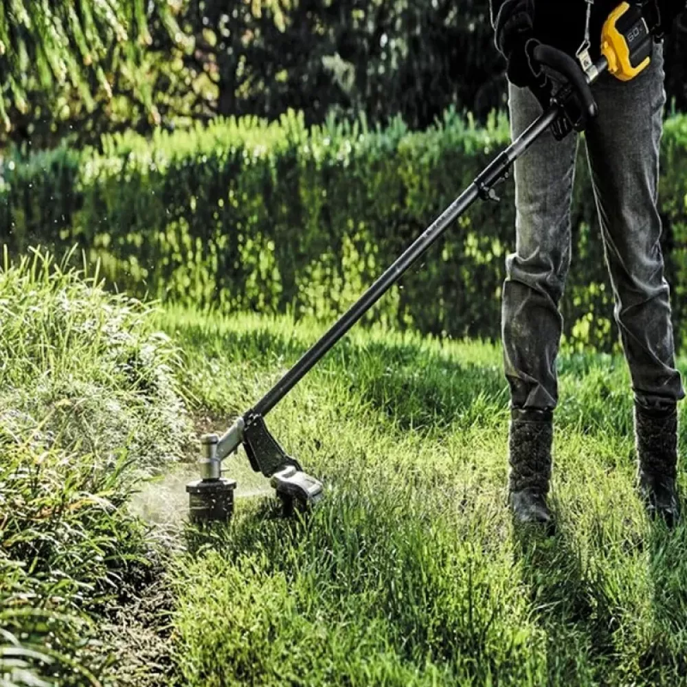 DeWalt FLEXVOLT DCMAS5713X1 триммер аккумуляторный (1 x 3 Ач, ЗУ) DCMAS5713X1-QW