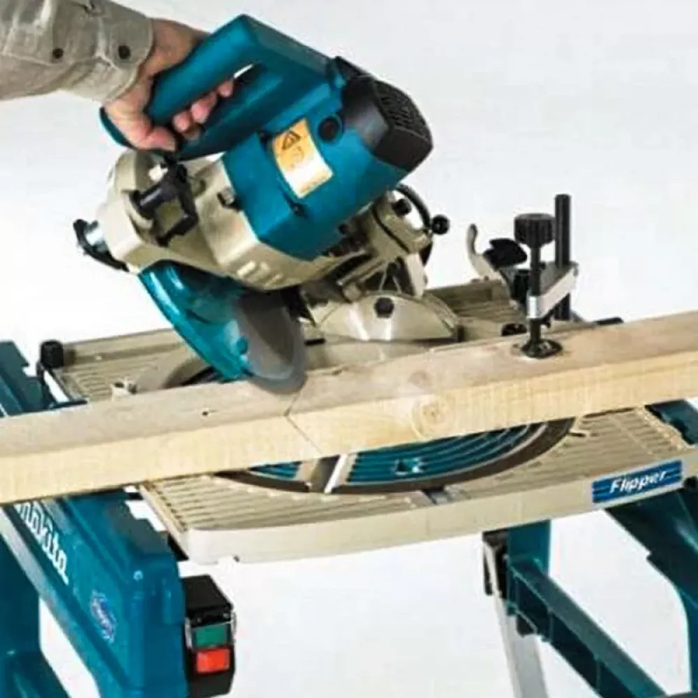 Комбинированная пила Makita LF1000