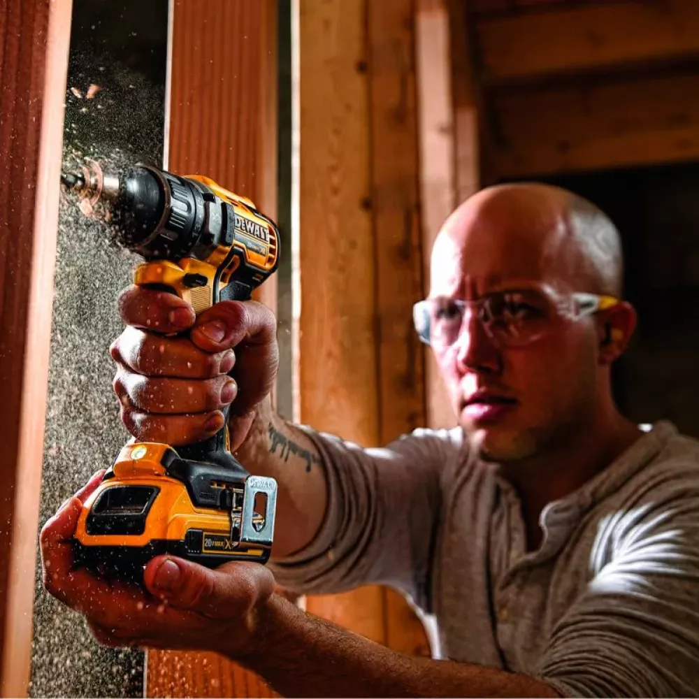 DeWalt DCD791P2 дрель-шуруповер (2 x 5 Ач, ЗУ)