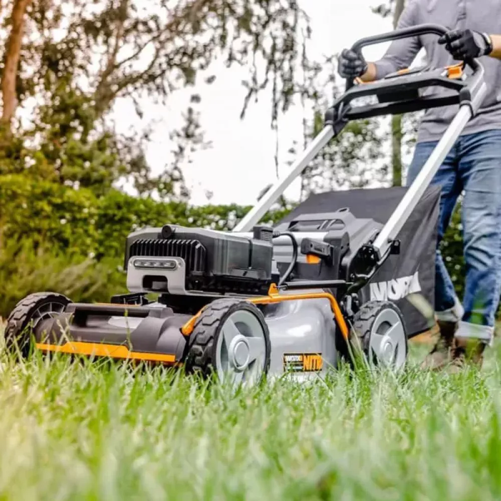 WORX WG761E аккумуляторная газонокосилка самоходная (1 x 4 Ач, ЗУ)