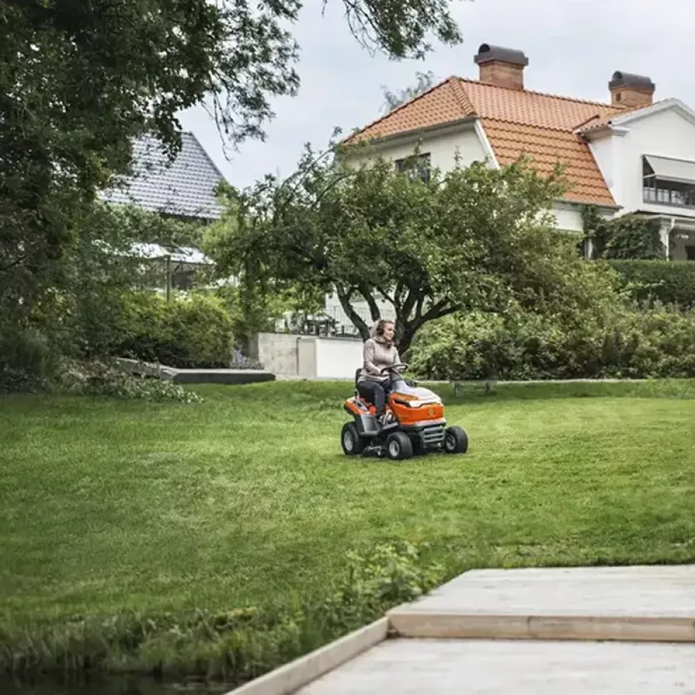 Husqvarna TS 112 садовый трактор 9706224-01