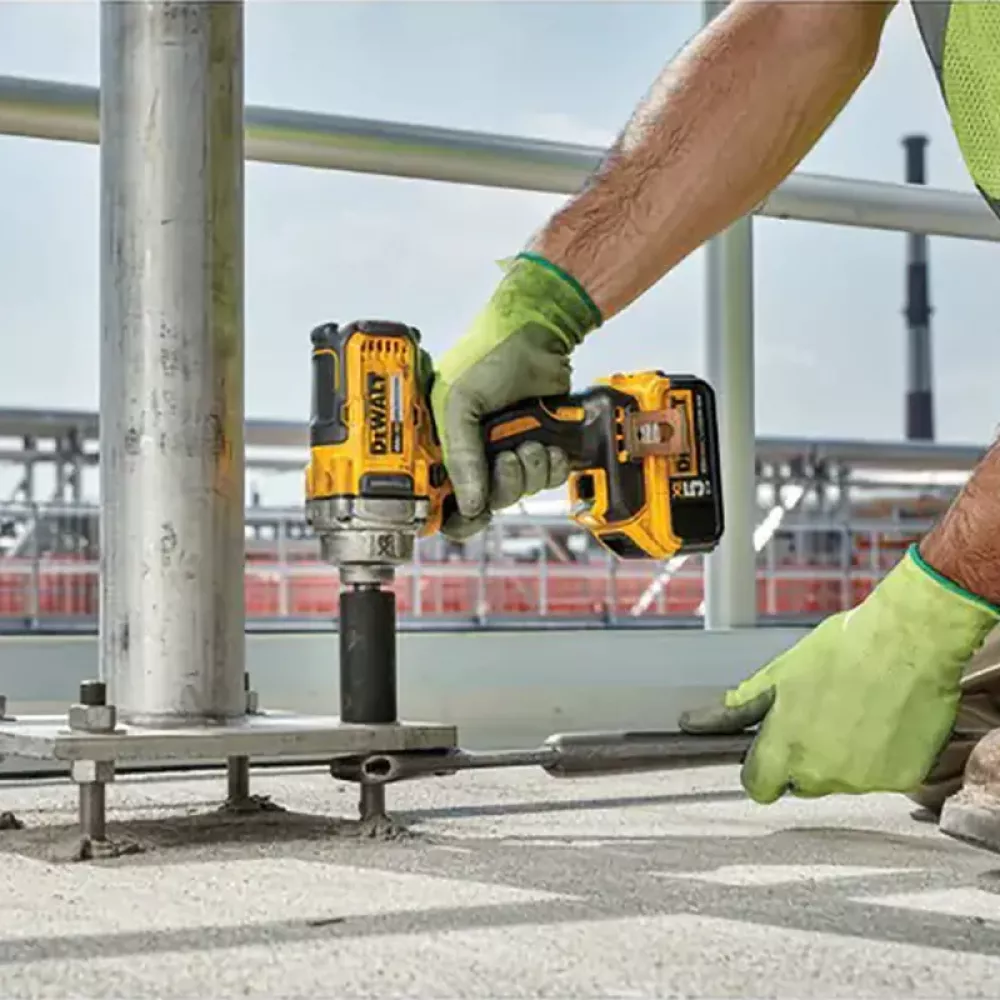 DeWalt DCF894HP2 гайковерт аккумуляторный (2 x 5 Ач, ЗУ)