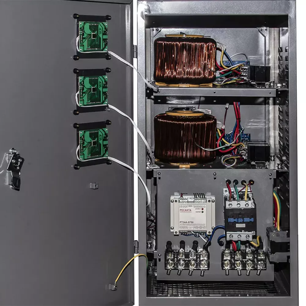 Ресанта АСН-30000/3-Ц трехфазный стабилизатор напряжения 63/4/18