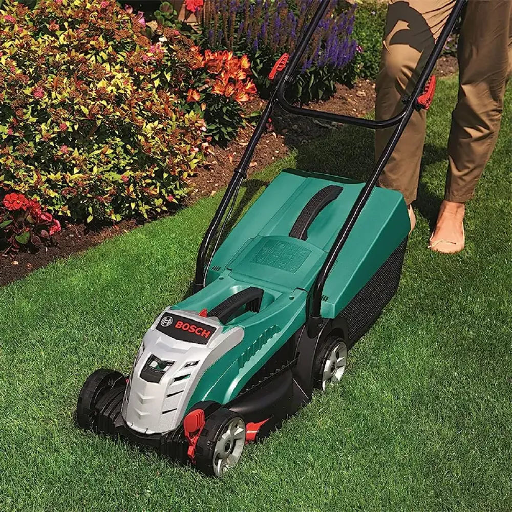 Bosch Rotak 32 LI аккумуляторная газонокосилка (1 x 4 Ач, ЗУ) 0600885D06